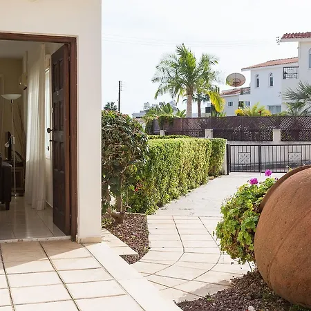 Villa Sunbeam - No Car Needed!